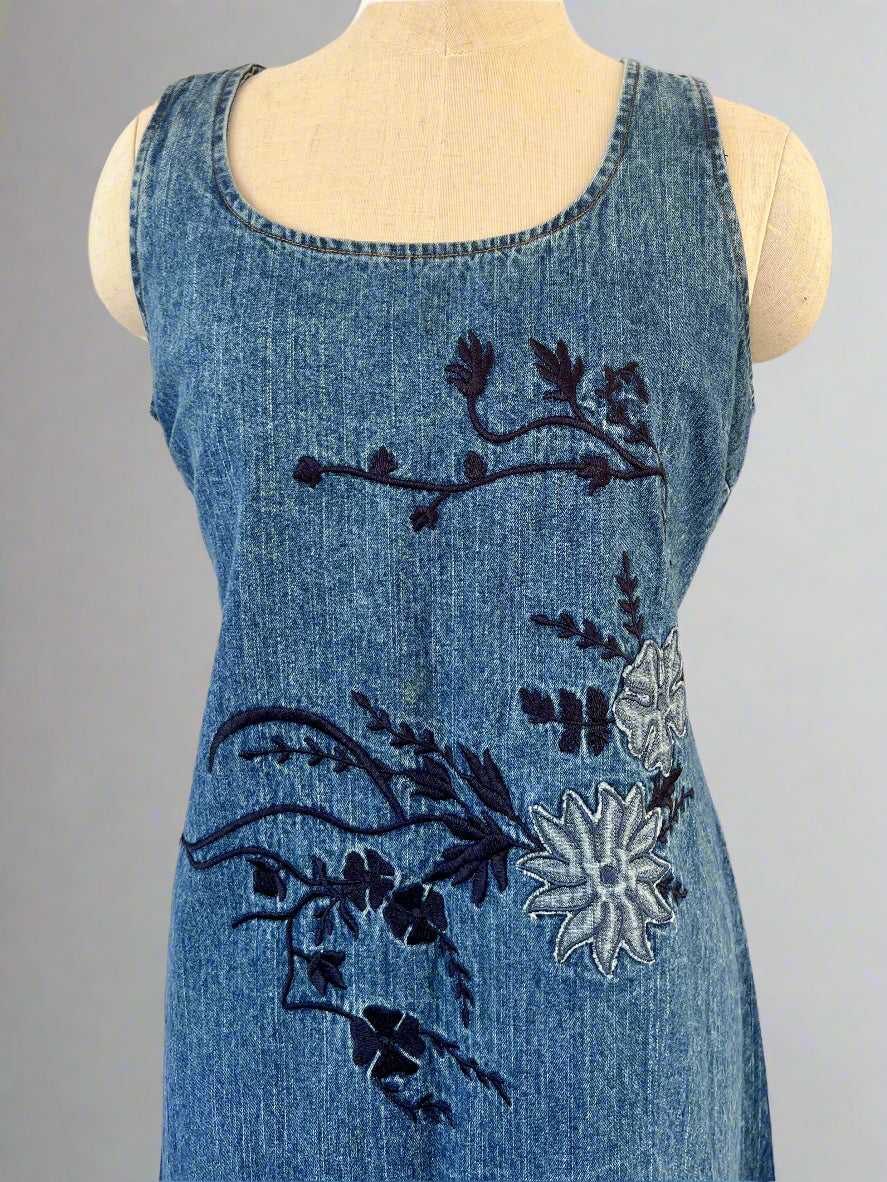Denim dress with embroidery
