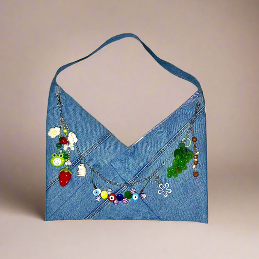 Large Tote with Chain