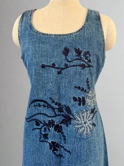 Denim dress with embroidery